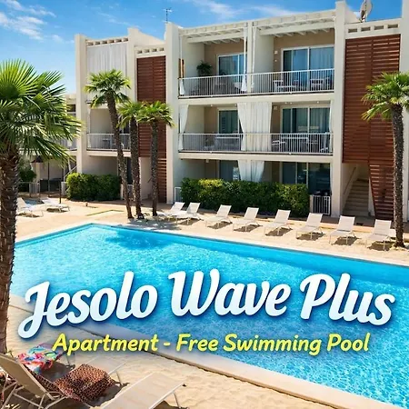 Lido With Pool Balcony & Nearby Apartment Lido di Jesolo
