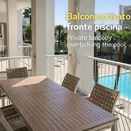 Lido With Pool Balcony & Nearby Appartamento